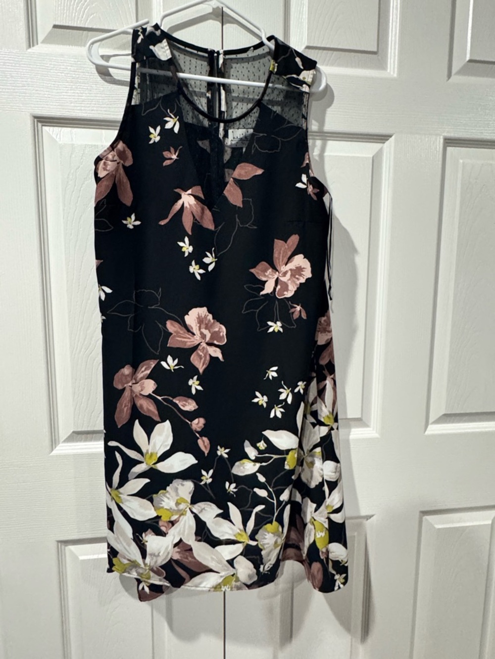 Nicole Miller Black Floral Sleeveless Shift Dress - Blush & White